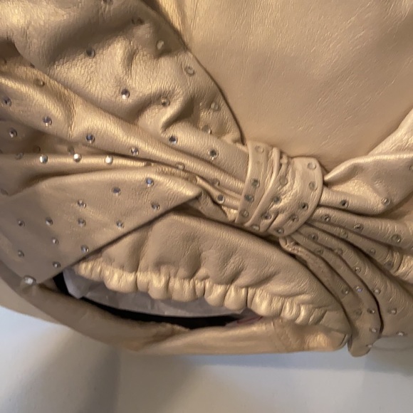 Custom made George Zamau’l Platinum Leather Beret